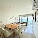 Apartamentos en edificio con piscina y gimnasio disponibles