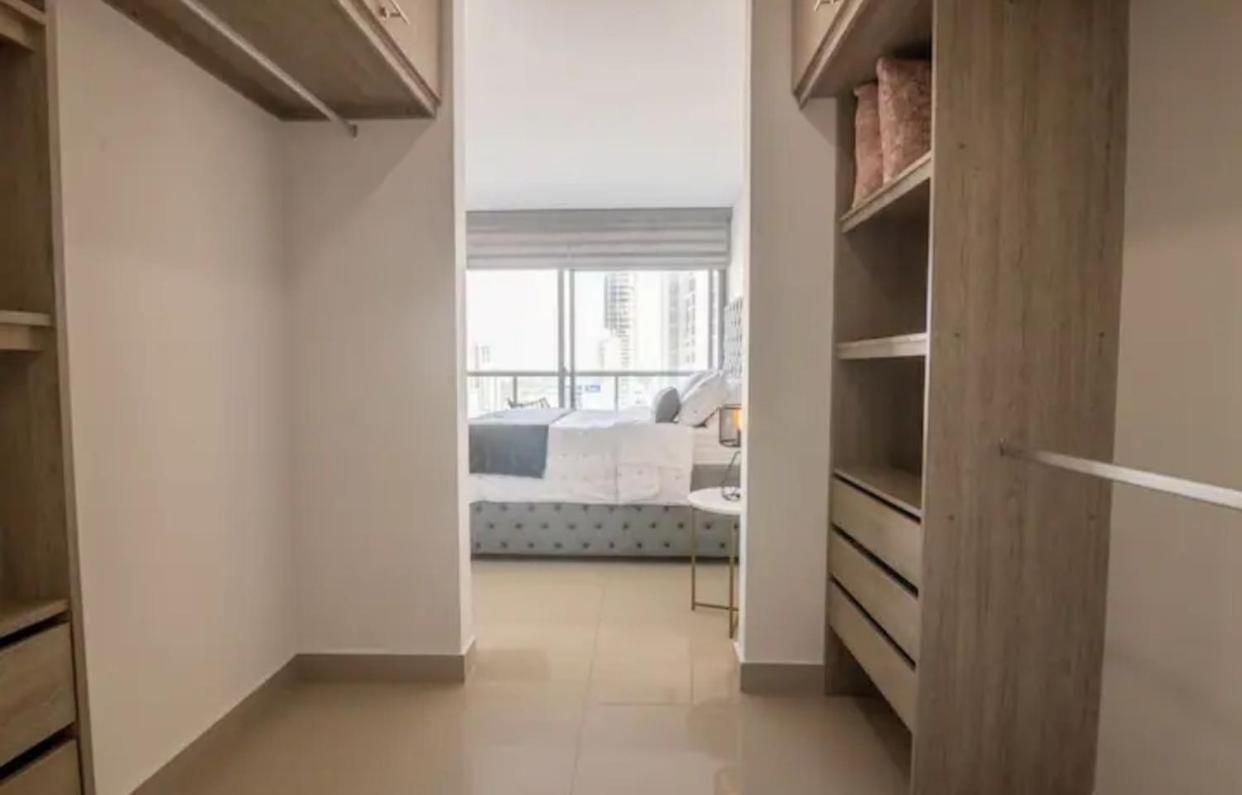 En Edificio Con Piscina Y Gimnasio Disponibles Cartagena