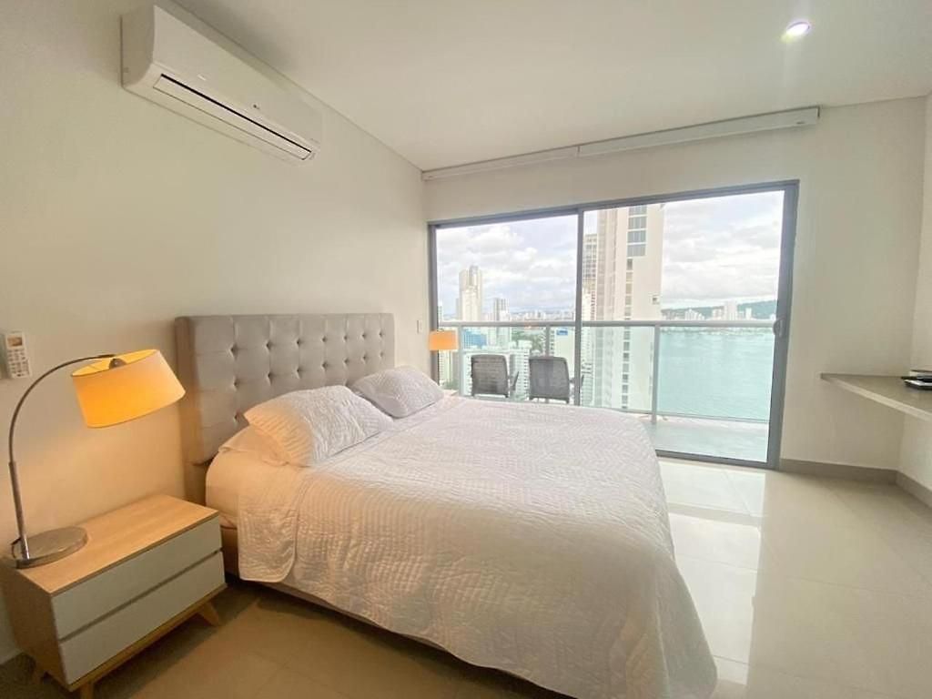 En Edificio Con Piscina Y Gimnasio Disponibles *