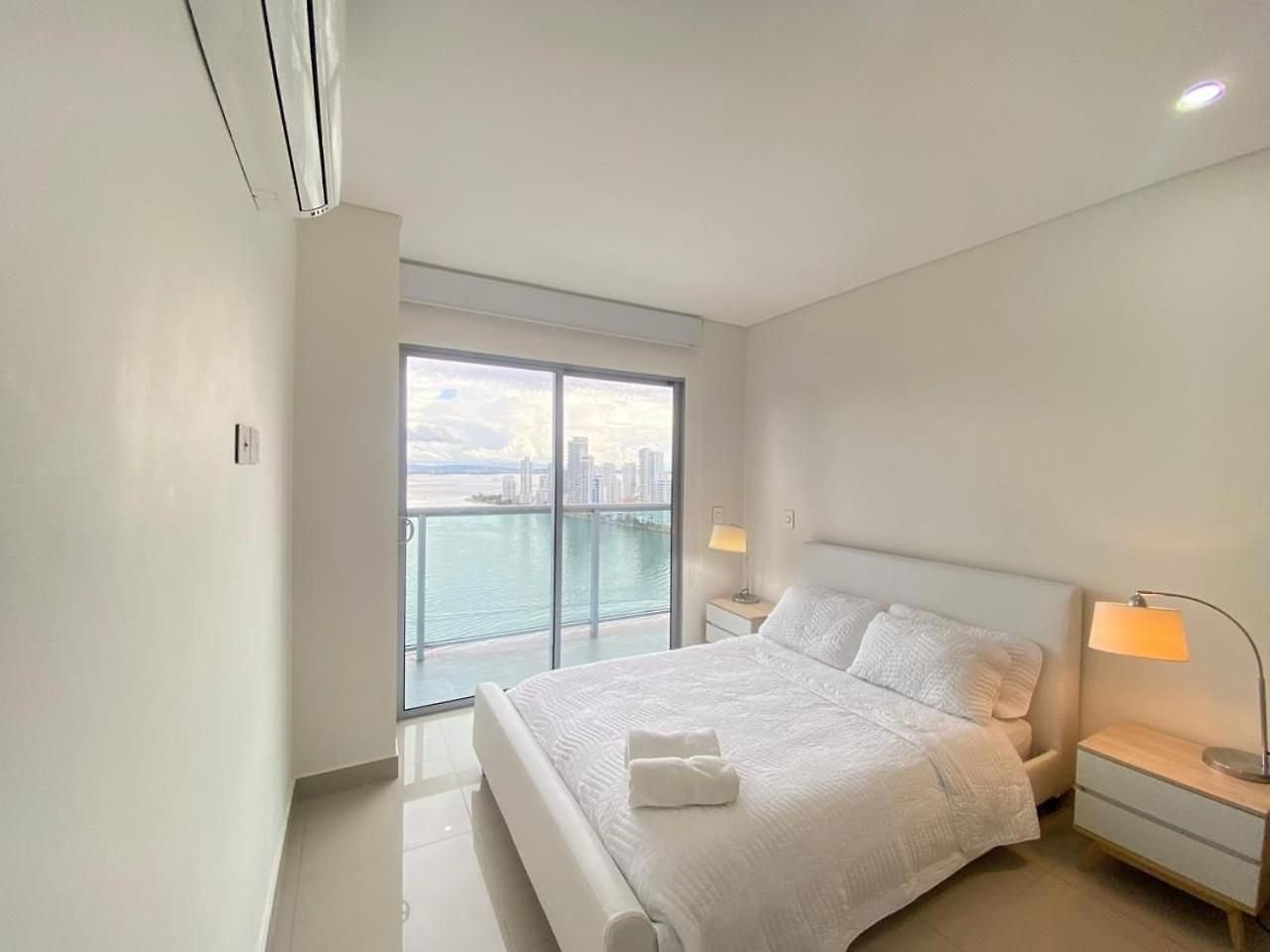 En Edificio Con Piscina Y Gimnasio Disponibles * Cartagena