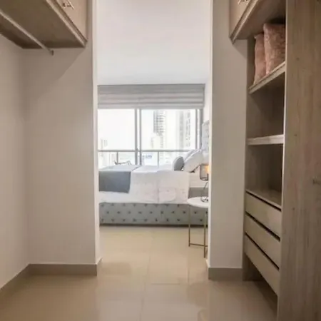 En Edificio Con Piscina Y Gimnasio Disponibles Cartagena