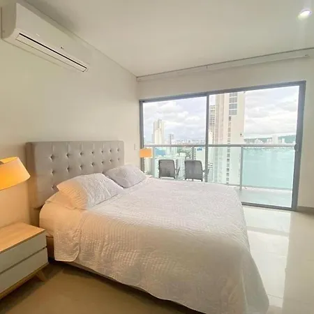 En Edificio Con Piscina Y Gimnasio Disponibles *