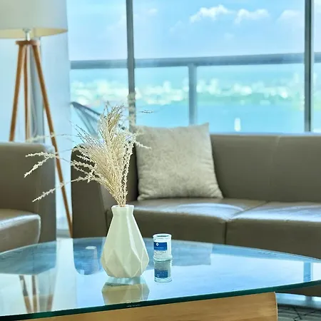En Edificio Con Piscina Y Gimnasio Disponibles * Cartagena
