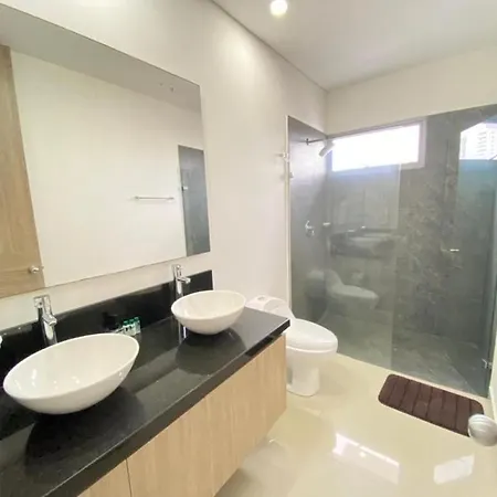 En Edificio Con Piscina Y Gimnasio Disponibles * Cartagena